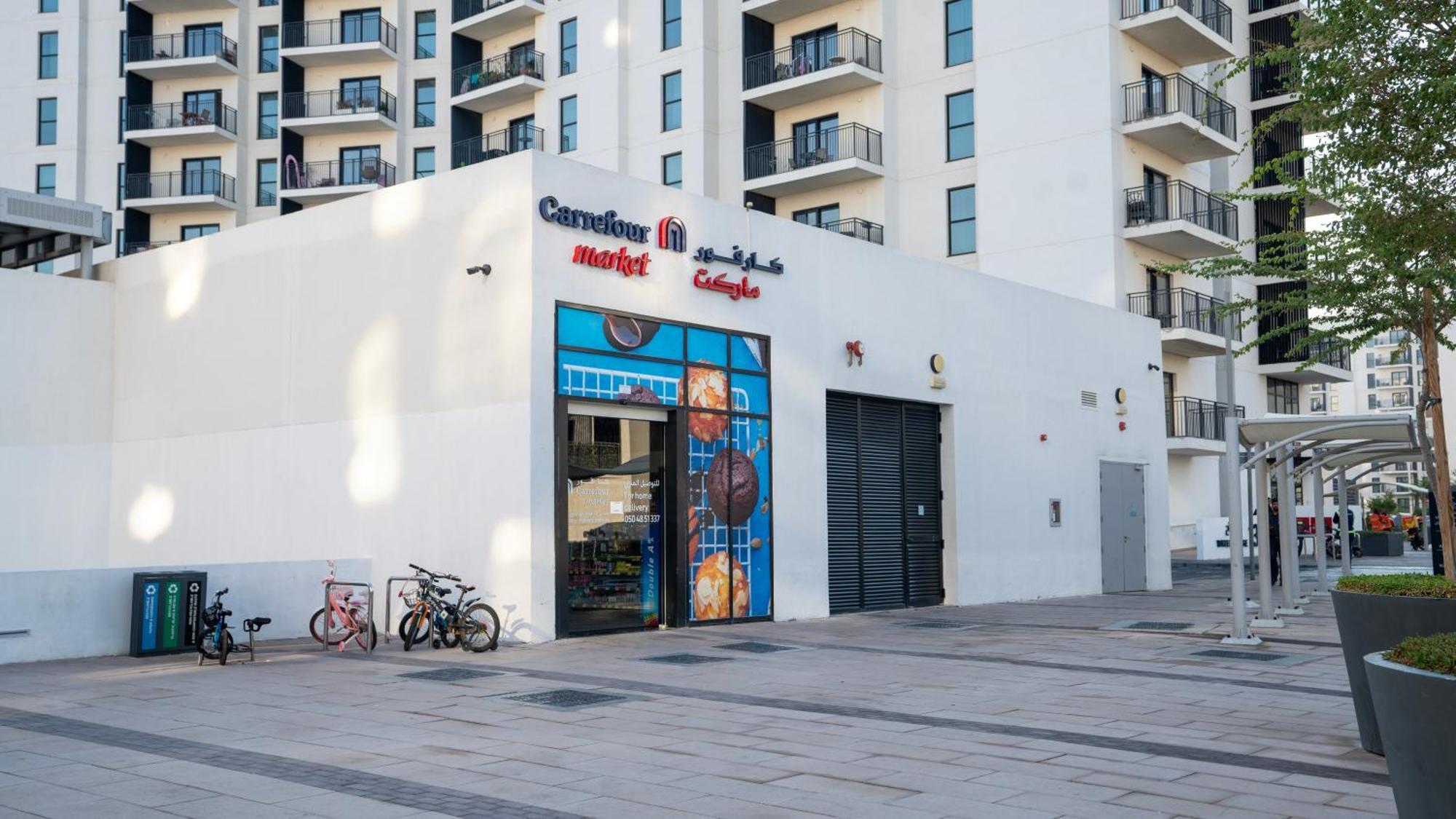 F1 Dreamstay 1bhk Gym Pool Abu Dhabi